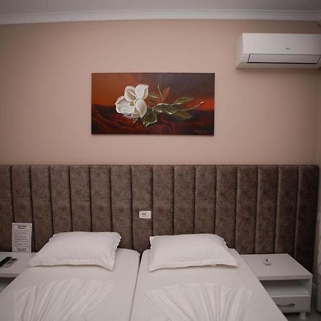 Hotel Kojku Durrës Exterior foto